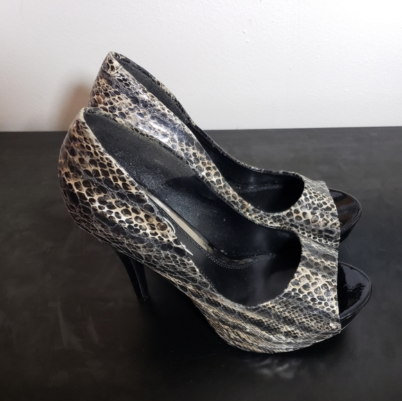 Snakeskin Print Heels - Picture 2 of 5